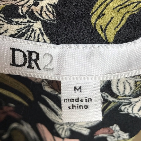 DR2 Women's 3/4 Sleeve Black Floral Drapey Blouse - Picture 5 of 11